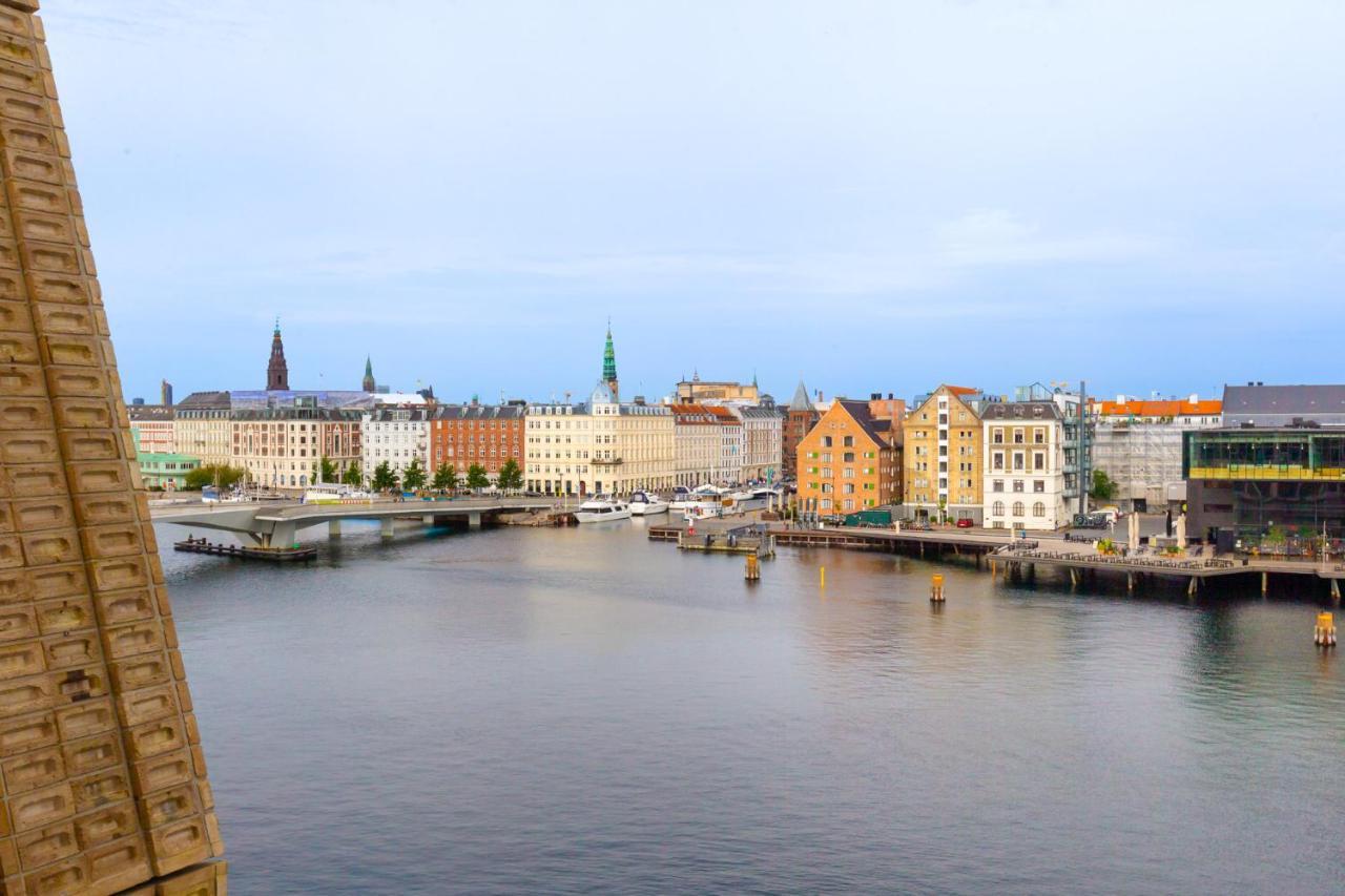 Udsigt Til 20.000.000 Dkk - M.plads Til 6 Personer * København